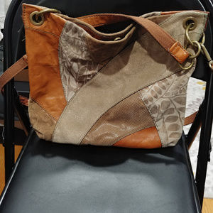 Genuine Fossil Woman's Shoulder Bag/Purse Brown